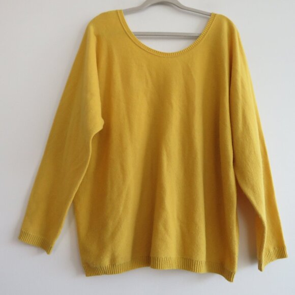 VINCE 100% Cashmere Scoop Neck Sweater in Canary Yellow Quiet Luxury - Size L - Picture 8 of 12